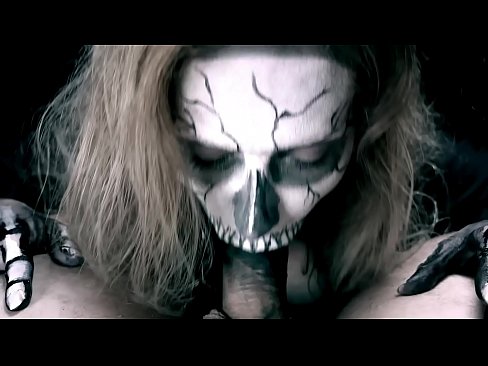 ❤️ Demonska djevojka siše kurac svojim crnim ustima i guta spermu. Seks video kod nas bs.com-porn-mz.ru ❌