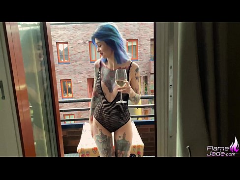 ❤️ Sjajna djevojka sisa gutljajem i strastveno jebe pod otvorenim nebom Seks video kod nas bs.com-porn-mz.ru ❌